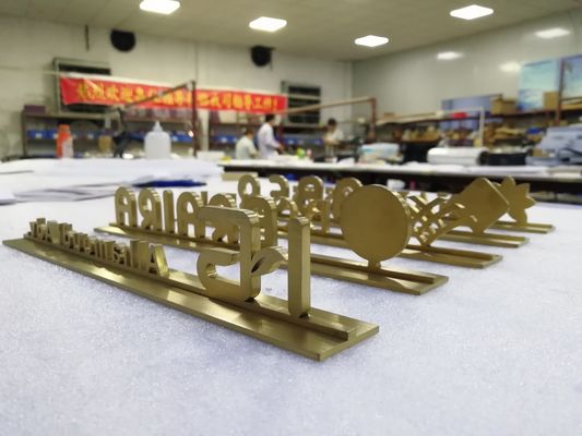 IP65 Office Wayfinding Signage , Wall Mounted Hospital Directional Signs